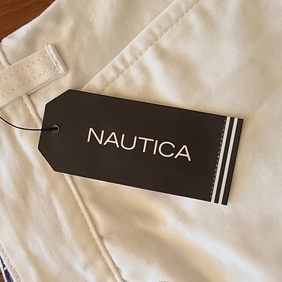 Nautica white men's shorts - Picture 7 of 16